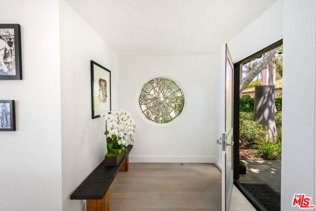 7089 Birdview Avenue, Malibu CA: https://media.crmls.org/mediaz/b40ca245-52a4-422d-8aa6-b8d6ff1afa00.jpg