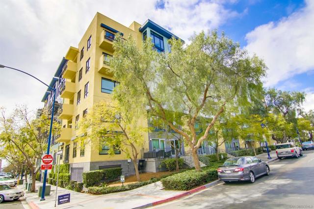 889 Date St, San Diego CA: https://media.crmls.org/mediaz/b40d400f-1a20-45d6-9c84-008fe8cd37c9.jpg