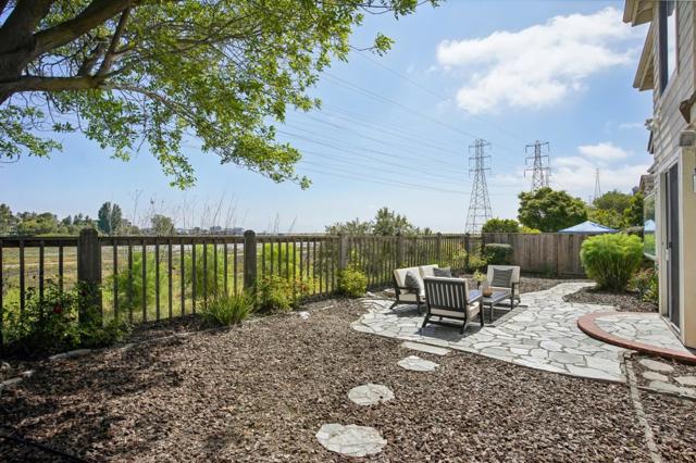 Image 28 of 34 For 998 Governors Bay Drive