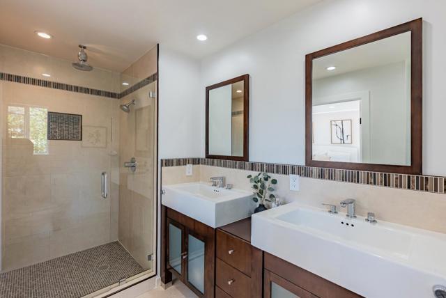 893 Madonna Way, Los Altos CA: https://media.crmls.org/mediaz/b40e446f-3537-40e9-8117-70190c51d48a.jpg