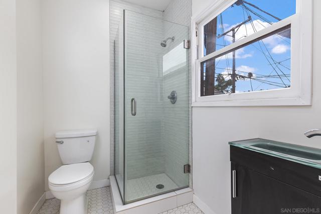 4438 44 Campus, San Diego CA: https://media.crmls.org/mediaz/b40ea924-2422-4591-9641-81aee9ecdab9.jpg