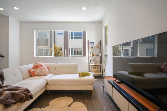 323 Flinder Place, San Jose CA: https://media.crmls.org/mediaz/b410730d-5d4d-4966-9ec9-cb558f0d1e40.jpg