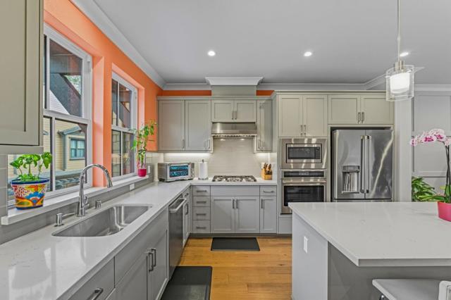 347 N Rengstorff Avenue, Mountain View CA: https://media.crmls.org/mediaz/b4111603-1a87-4380-a876-80a489cd3161.jpg