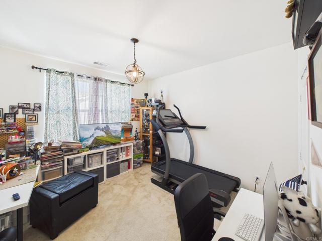 Detail Gallery Image 30 of 38 For 1922 Corte Zafiro #136,  Chula Vista,  CA 91913 - 3 Beds | 2/1 Baths