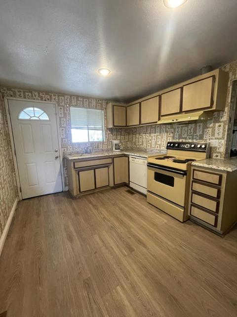 32161 Cody Avenue, Thousand Palms CA: https://media.crmls.org/mediaz/b412acda-f1c3-4258-9f12-e33c6f964455.jpg