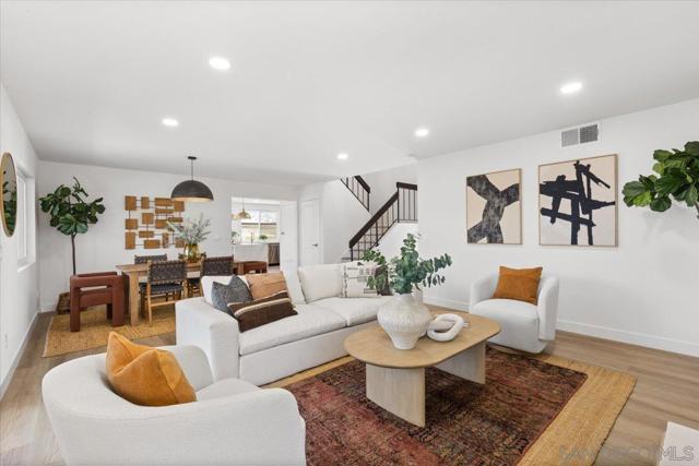 2845 Cottingham St, Oceanside CA: https://media.crmls.org/mediaz/b413cfc0-d308-4da2-83d0-cf6ef7ae086d.jpg