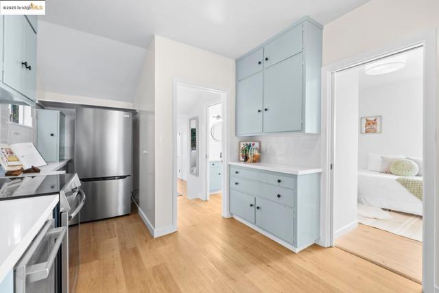 1241 Park Ave, Alameda CA: https://media.crmls.org/mediaz/b413fd6b-3657-43ea-8ed7-b8c4321fd7ef.jpg