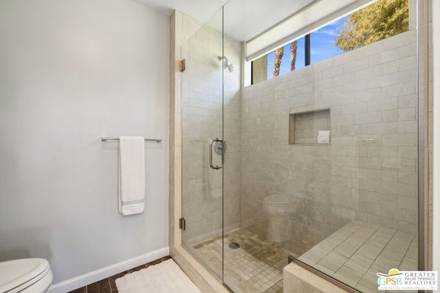 747 Inverness Drive, Rancho Mirage CA: https://media.crmls.org/mediaz/b4151647-0ad8-4e2f-b822-589f17b5c41b.jpg