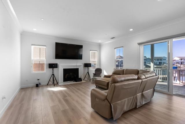 413 Halcyon Place, Bethel Island CA: https://media.crmls.org/mediaz/b4156f51-1371-4c01-a0e4-a8f68a8b5111.jpg