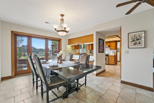 17529 Cross Road, Salinas CA: https://media.crmls.org/mediaz/b415f99a-a15d-41bf-b87c-e7e4852d2b22.jpg