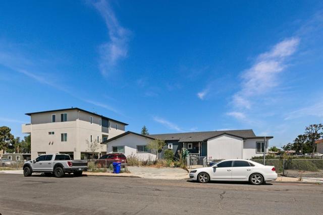 721 27 E 22nd St, National City CA: https://media.crmls.org/mediaz/b415fde3-1688-4e0b-8c89-9fcc84e12bdb.jpg