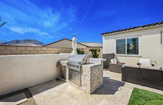 51720 Marquis Lane, La Quinta CA: https://media.crmls.org/mediaz/b4166926-b89a-4fe5-a79c-cd0ada9b4397.jpg