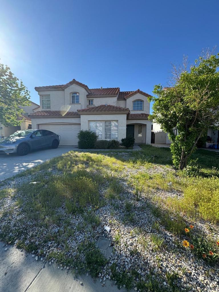 40037 White Leaf Ln