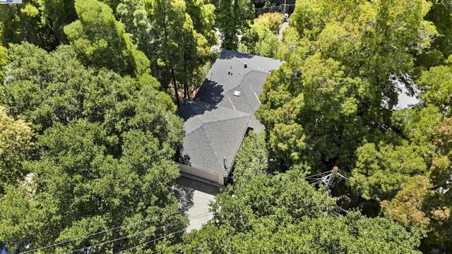 2593 El Caminito, Oakland CA: https://media.crmls.org/mediaz/b416f234-ab85-46e8-831f-3ce12b4438e6.jpg