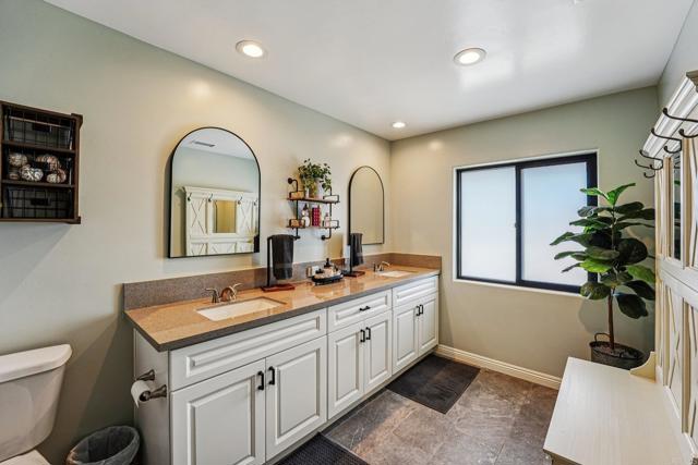 Image 18 of 61 For 41879 Indian Hill Trail