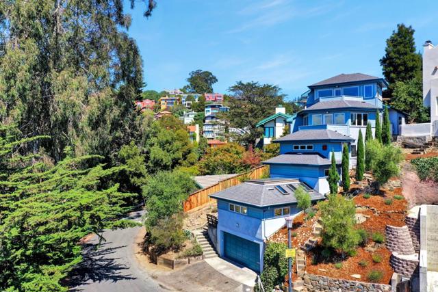 50 Hermosa Avenue, Oakland CA: https://media.crmls.org/mediaz/b4192383-a15e-401c-8c09-6942c773b622.jpg