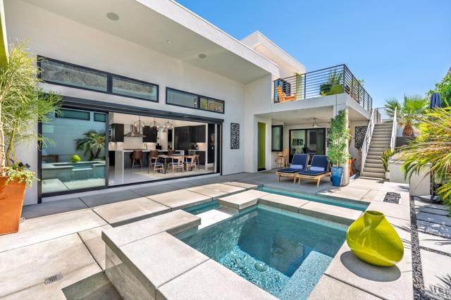 160 Obsidian Loop N, Palm Springs, CA 92264