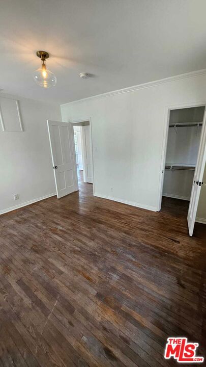 2615 W Edgehill, Los Angeles CA: https://media.crmls.org/mediaz/b419b91e-59ef-4bd7-aeda-989673dfffb1.jpg