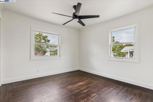 568 Jennings Ave, Vallejo CA: https://media.crmls.org/mediaz/b41a5dda-c182-48da-813a-6c37d8f97cbb.jpg