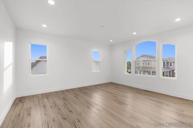 2196 Kirkcaldy Rd, Fallbrook CA: https://media.crmls.org/mediaz/b41c3552-ccd2-4a19-a6e1-2e758dedd749.jpg