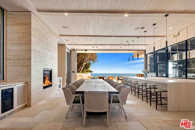 11824 Ellice Street, Malibu CA: https://media.crmls.org/mediaz/b41d806c-238a-47b0-831b-000659fe97d6.jpg