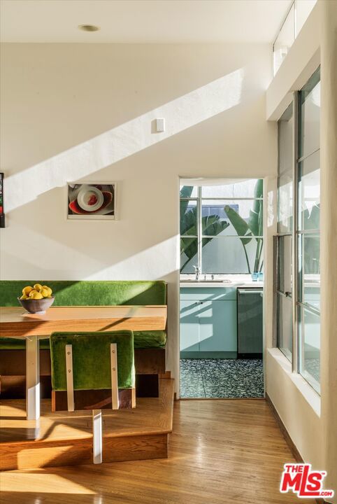 947 N Martel Avenue, Los Angeles CA: https://media.crmls.org/mediaz/b41eacaa-6171-4337-a3f5-2d74557d5db2.jpg