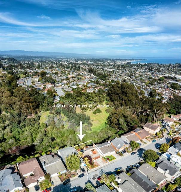 120 Alamo Avenue, Santa Cruz CA: https://media.crmls.org/mediaz/b420c340-5737-4ef5-8413-11680e6f4c3d.jpg