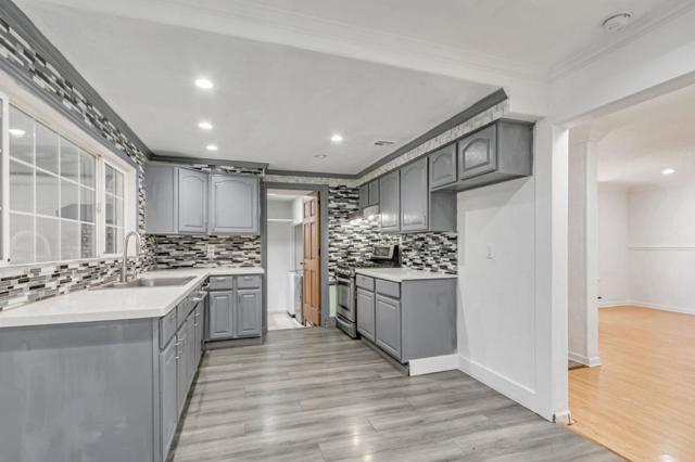 1087 Starlite Drive, Milpitas CA: https://media.crmls.org/mediaz/b421e5f0-07f9-474d-905b-0e4bc29d1859.jpg