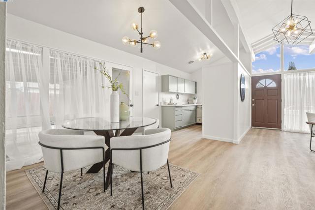 2541 Duke Ave, Richmond CA: https://media.crmls.org/mediaz/b42281af-e551-43ee-a7c5-fd4c6db944ee.jpg