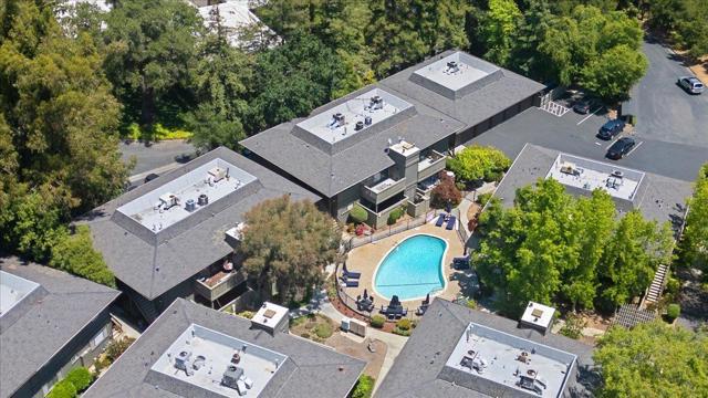 14357 Saratoga Avenue, Saratoga CA: https://media.crmls.org/mediaz/b422fde5-ee83-4d64-bdf7-c3156369a17c.jpg