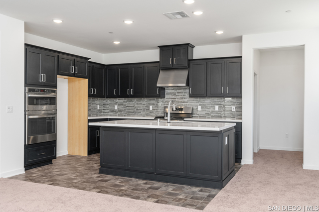 15221 DAWNING CT, Lake Elsinore CA: https://media.crmls.org/mediaz/b423b363-4745-42ef-9542-ae9412e57e0f.jpg