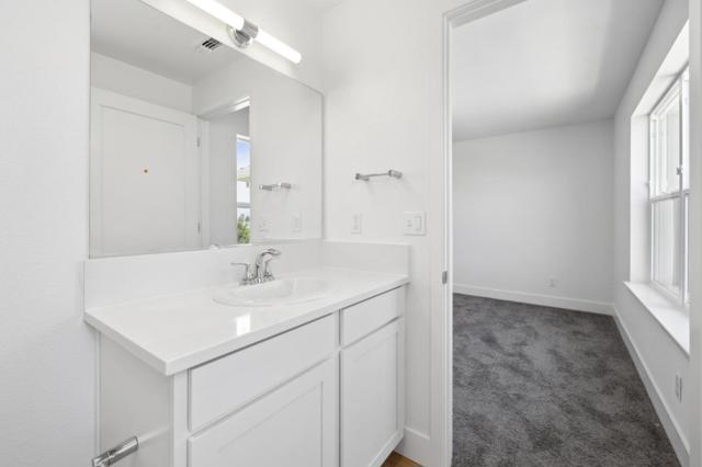 130 Skyline Vista Way, Watsonville CA: https://media.crmls.org/mediaz/b424c57d-736f-4744-96c0-37f4fa069016.jpg