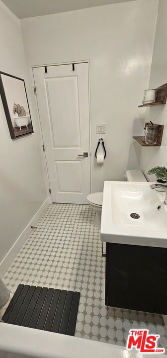 24242 Pine Street, Newhall CA: https://media.crmls.org/mediaz/b425d2ef-002d-4588-8d4d-65e18a9d12d9.jpg