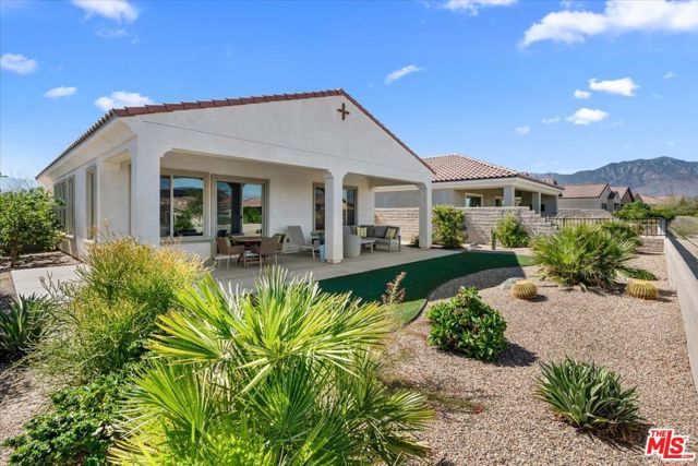 86 Burgundy, Rancho Mirage CA: https://media.crmls.org/mediaz/b425e6ec-85f6-4ceb-9207-5eaaa6c4f66d.jpg