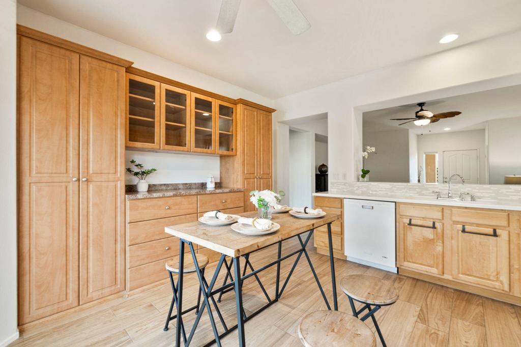 MLS #219138940DA image #12