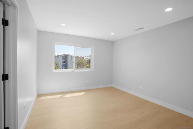 Image 30 of 55 For 6 Bahama Bnd