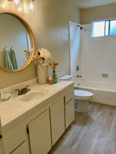 110 Lloyd Court, Aptos CA: https://media.crmls.org/mediaz/b428074a-baf4-4740-b552-b9162c896135.jpg