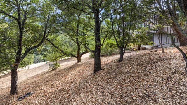 11 Hawk View, Portola Valley CA: https://media.crmls.org/mediaz/b4280fcf-c400-49d4-b1ef-1fcbd89c84d5.jpg