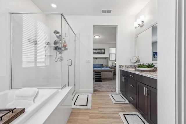 8906 Upbeat Way, Elk Grove CA: https://media.crmls.org/mediaz/b428952d-12d5-4570-99e4-00167e69da09.jpg