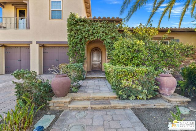 4420 Esplanade Lane, Palm Springs CA: https://media.crmls.org/mediaz/b4293e71-a2e7-49b6-9873-499d2110f1b7.jpg