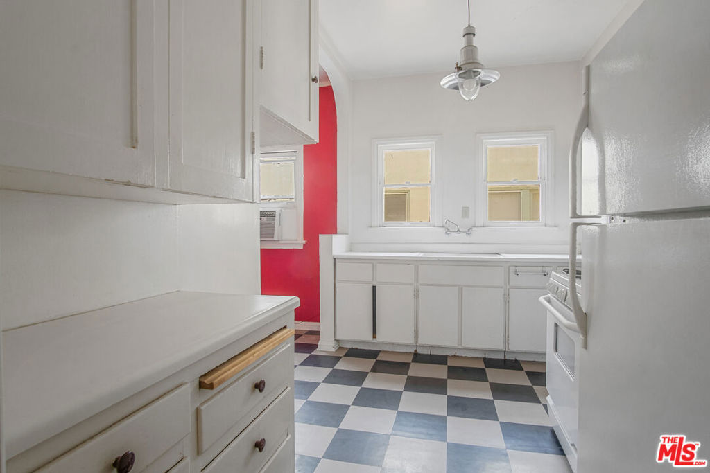 MLS #25528659 image #27