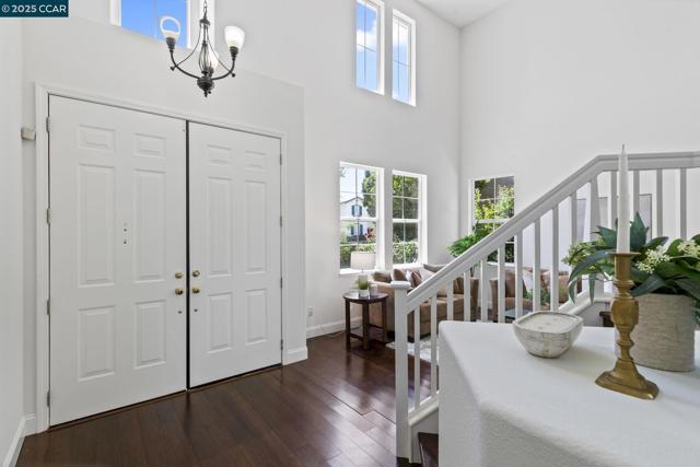 631 Summerwood Dr, Brentwood CA: https://media.crmls.org/mediaz/b4309663-7399-44d3-a8af-daddccfbc5cd.jpg