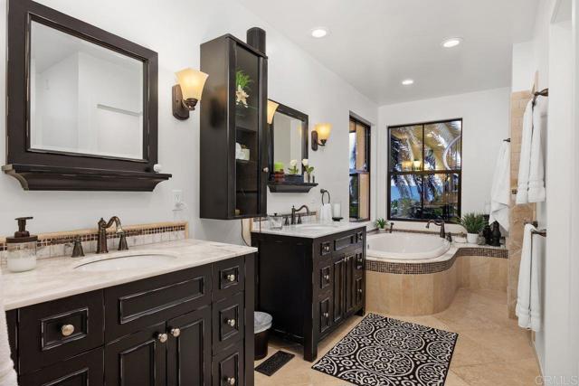 860 Nardo Road, Encinitas CA: https://media.crmls.org/mediaz/b430c1da-f086-4644-8d13-55bf71cf29af.jpg