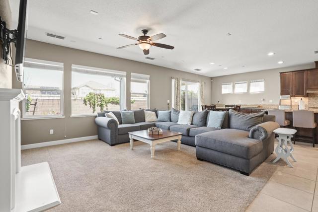 336 Wilmington Court, Brentwood CA: https://media.crmls.org/mediaz/b430ea64-3663-47b4-964e-4cda3d09cf57.jpg