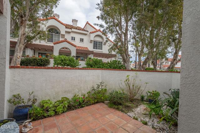 Detail Gallery Image 21 of 41 For 279 Camino Toluca, Camarillo,  CA 93010 - 3 Beds | 3 Baths