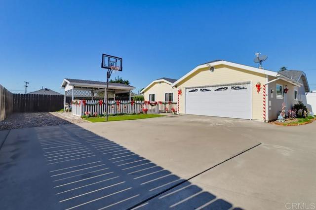 Detail Gallery Image 3 of 54 For 2674 Buena Vista Ave, Lemon Grove,  CA 91945 - 3 Beds | 2 Baths