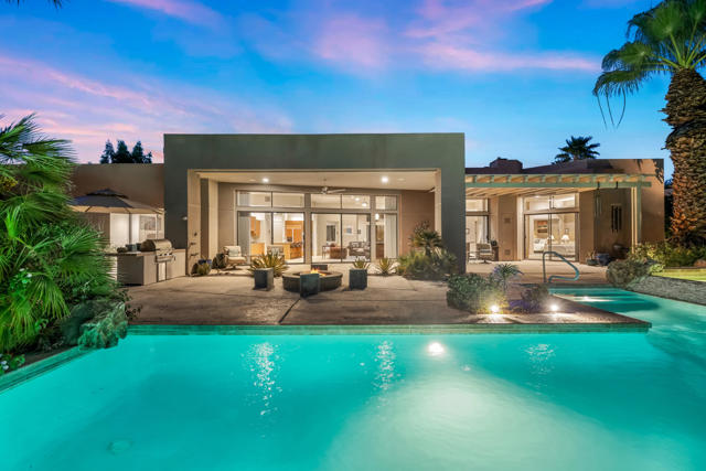 12 Boulder Lane, Rancho Mirage CA: https://media.crmls.org/mediaz/b432766c-2b68-46fd-9abc-f2b4d55a48ed.jpg