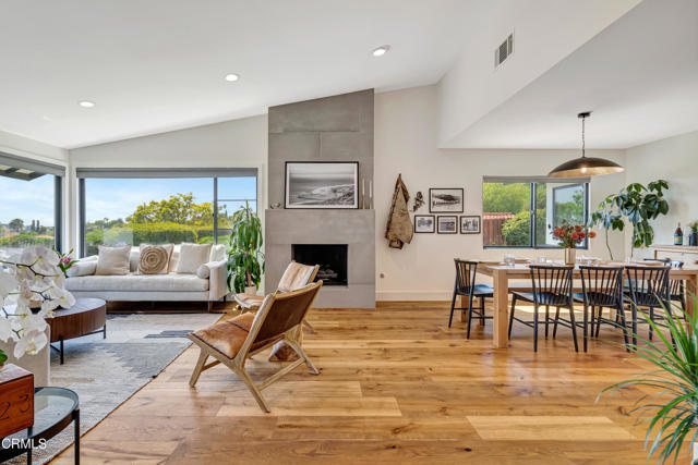 1136 Horizon Drive, Ventura CA: https://media.crmls.org/mediaz/b433349b-7d9e-4977-a1c7-bcc9d57f00c4.jpg