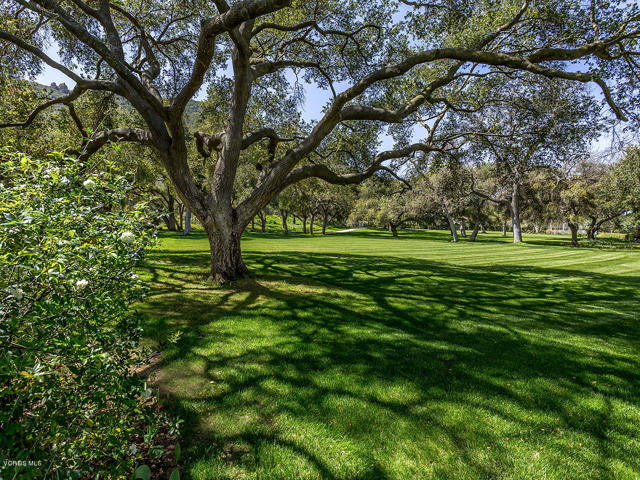 1464 Hidden Valley Road, Thousand Oaks CA: https://media.crmls.org/mediaz/b4333877-5c58-414d-9cfc-f63875103682.jpg