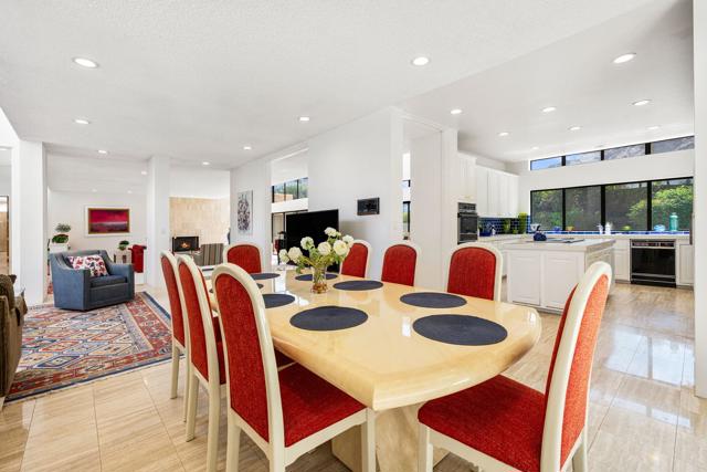 46220 Manitou Drive, Indian Wells CA: https://media.crmls.org/mediaz/b434ef38-08e7-4a15-99cf-fa0eccee1611.jpg